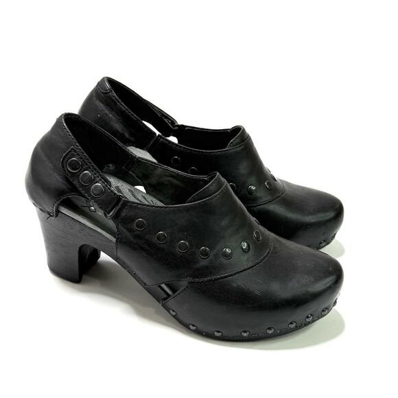 Dansko Pumps Heels Womens Dress Shoes Sz 39 US 8.5-9 Black Smooth Leather Studs - Picture 1 of 11